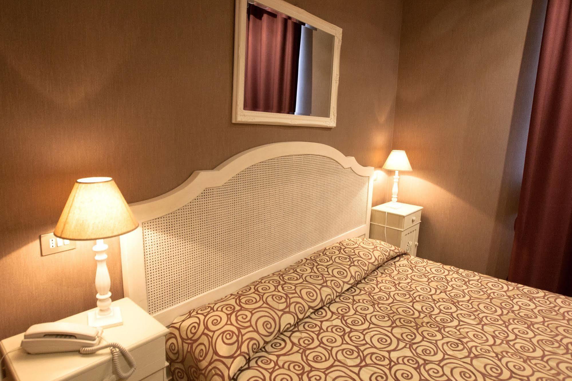 רומא Hotel Gerber מראה חיצוני תמונה